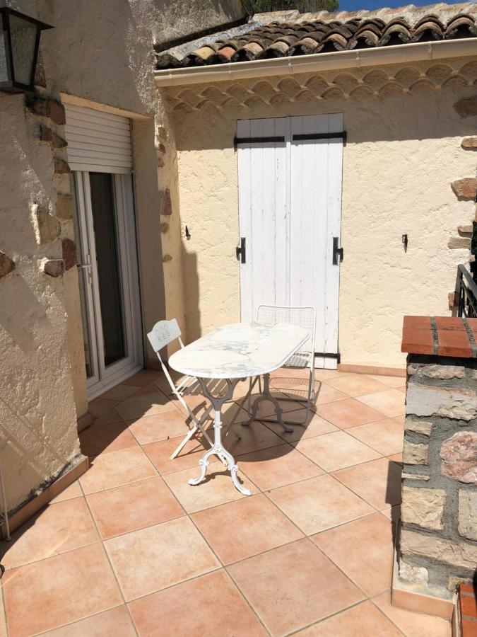 Bed and Breakfast La Garriniere Saint-Raphaël Zewnętrze zdjęcie