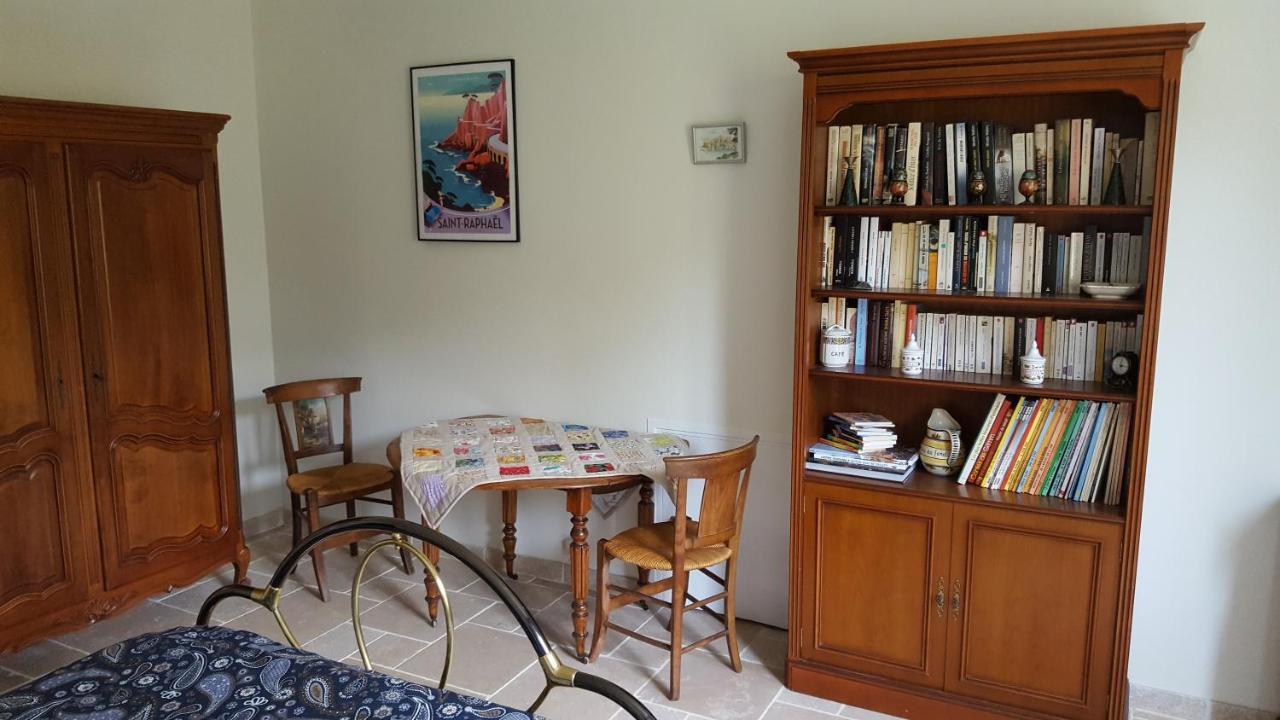 Bed and Breakfast La Garriniere Saint-Raphaël Zewnętrze zdjęcie