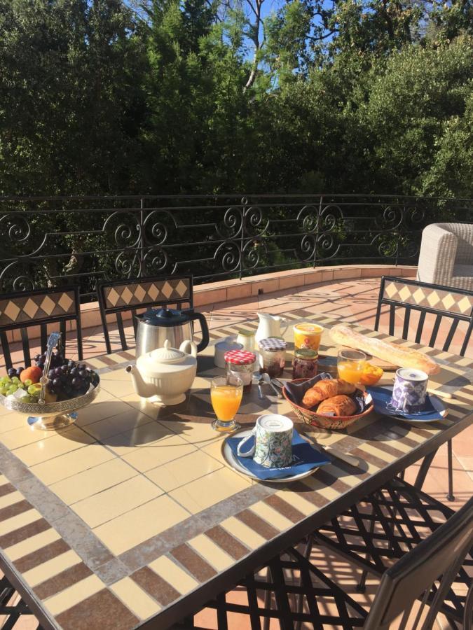 Bed and Breakfast La Garriniere Saint-Raphaël Zewnętrze zdjęcie